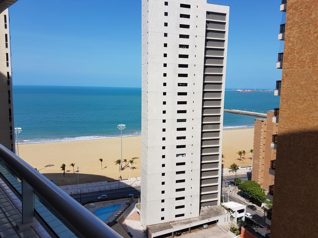 Apartamento Vista Mar 4 Suites フォルタレザ エクステリア 写真